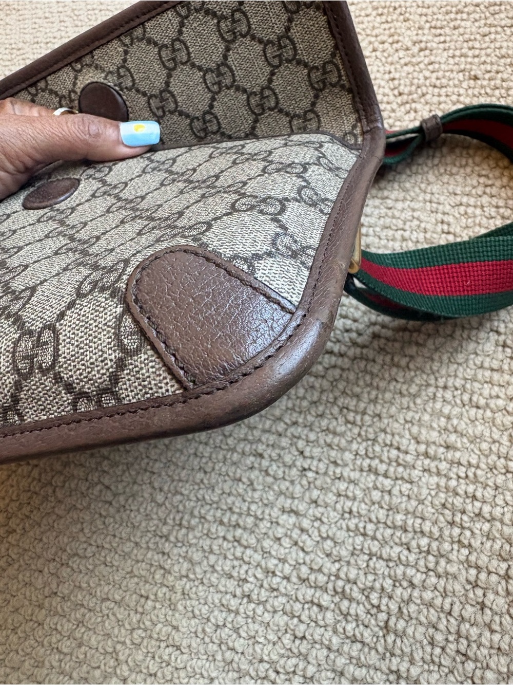 Gucci Beige GG Supreme Canvas Belt Bag with Green-Red Web Strap - Picture 5 of 9